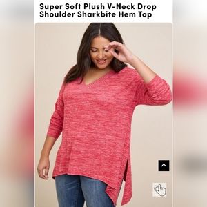 Torrid Super Soft Plush V-Neck Drop Shoulder Sharkbite Hem pink/red